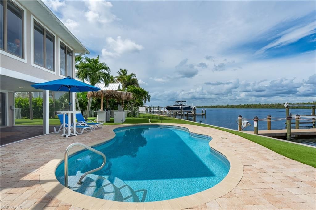 205 Bayview Ave , Fort Myers Beach, FL 33931 Photo