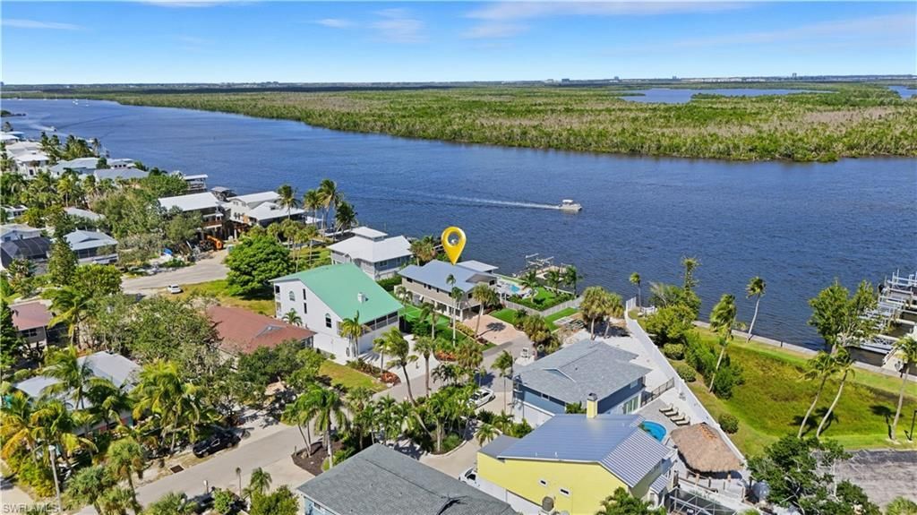 205 Bayview Ave , Fort Myers Beach, FL 33931 Photo
