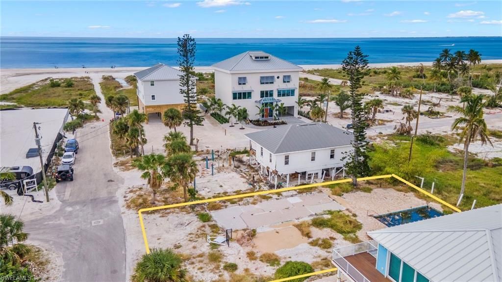 61 Flamingo St , Fort Myers Beach, FL 33931 Photo