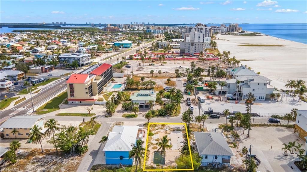 61 Flamingo St , Fort Myers Beach, FL 33931 Photo