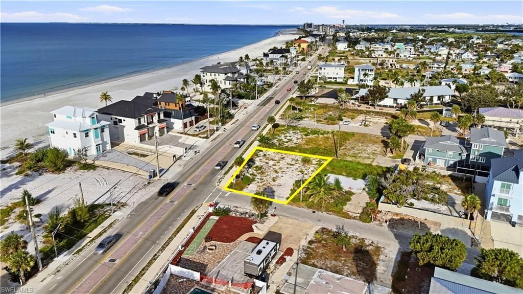 101 Hibiscus Dr , Fort Myers Beach, FL 33931 Photo