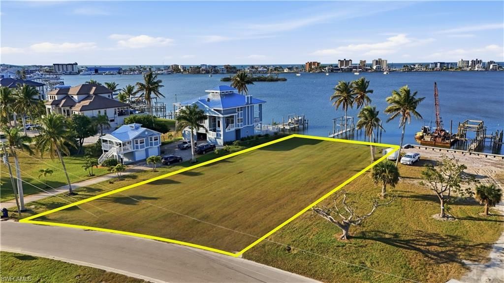 948 San Carlos Dr , Fort Myers Beach, FL 33931 Photo