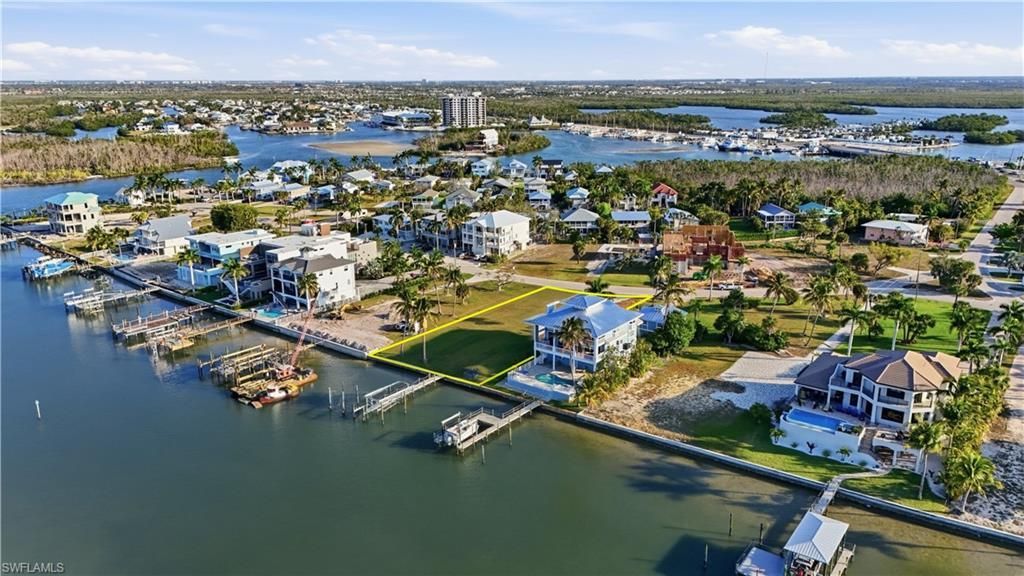 948 San Carlos Dr , Fort Myers Beach, FL 33931 Photo