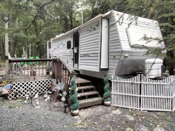 105 Black Cherry Court , Milford, PA 18337