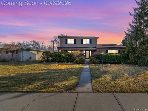 11406 Joslyn Drive, Sterling Heights, Mi 48312