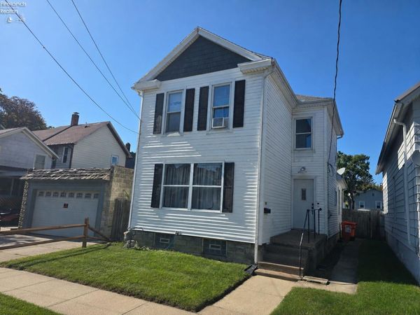 407 Center Street, Sandusky, OH 44870