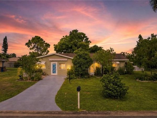 108 Contee DR , LEHIGH ACRES, FL 33936
