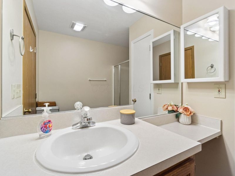 7830 Meadowlark Lane S, Reynoldsburg, OH 43068 Photo 13