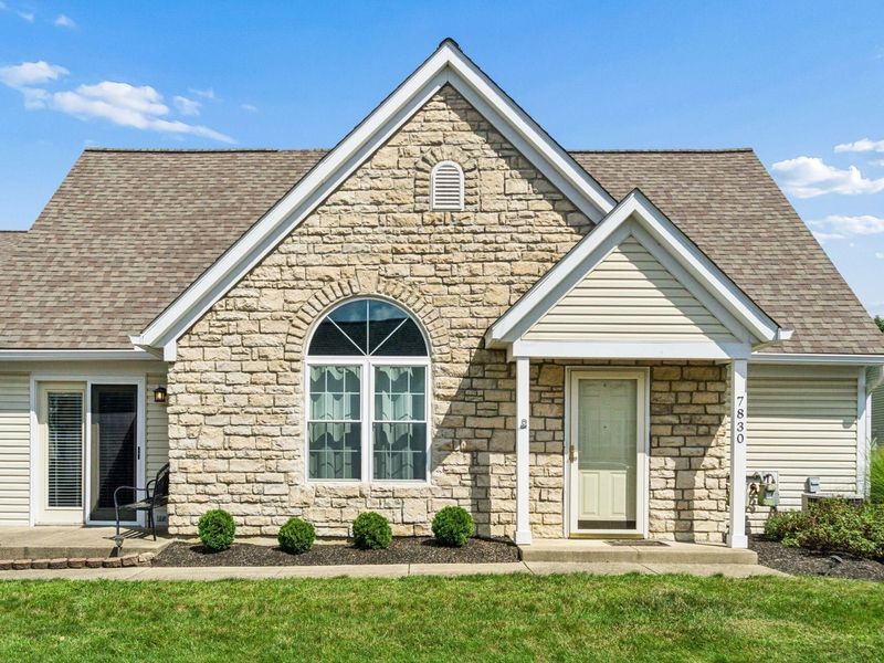 7830 Meadowlark Lane S, Reynoldsburg, OH 43068 Photo 2