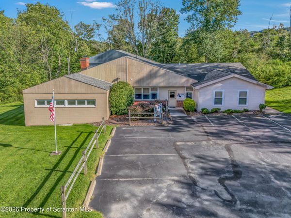 12 Lacka Tr Glen Street , Glenburn Twp, PA 18411