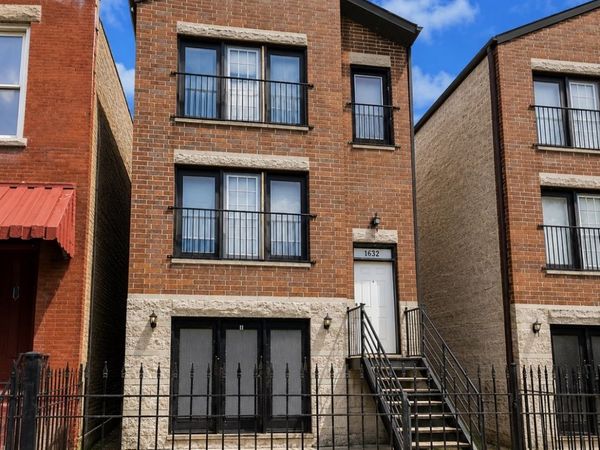 1632 S Homan Avenue , Chicago, IL 60623