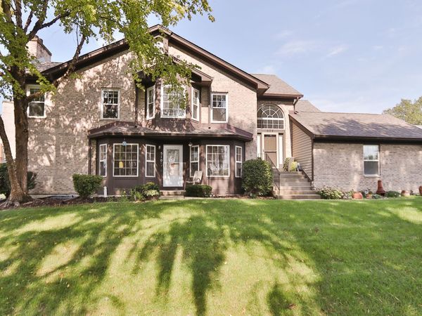 510 Kresswood Drive , McHenry, IL 60050