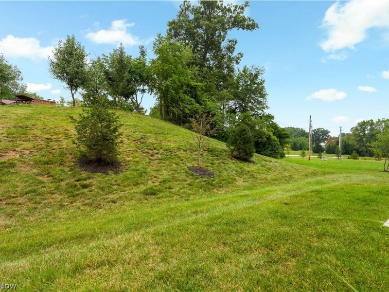3563 Red Tail Circle NW, Canton, OH 44708 Photo 6
