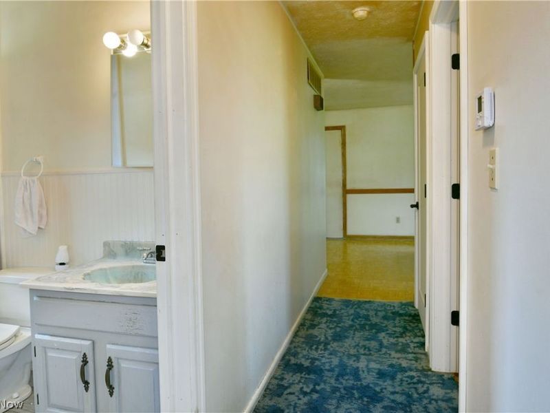 17285 Mock Road, Berlin Center, OH 44401 Photo 10