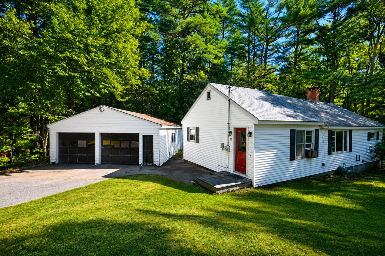 32 Farwell Street, Lisbon, ME 04250 Main Photo