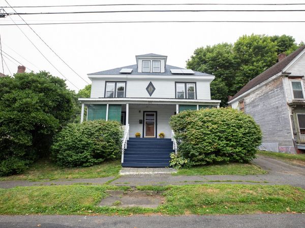 263 Pine Street, Bangor, ME 04401