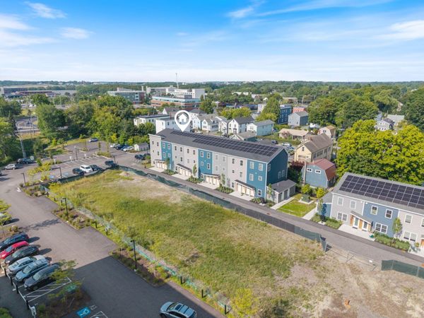 65 Dougherty Court, Unit 203, Portland, ME 04102