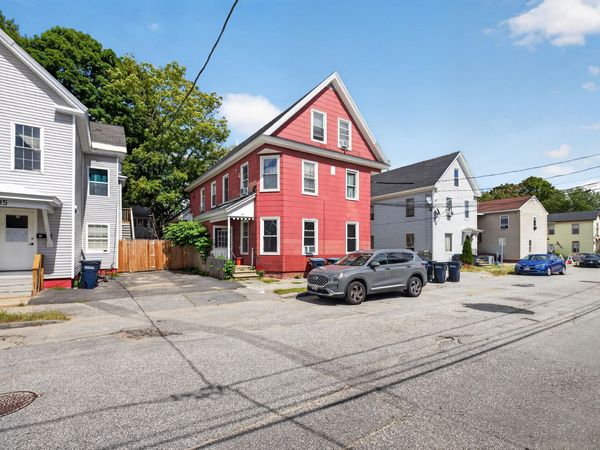 31 Pine Street , Auburn, ME 04210
