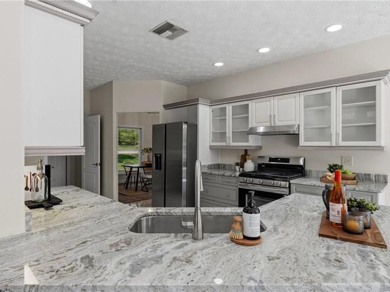 1962 E Spring Valley Pike, Washington Township, OH 45458 Photo 16