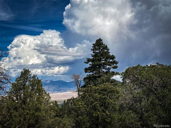 33 Stage Station Circle , Mosca, CO 81146