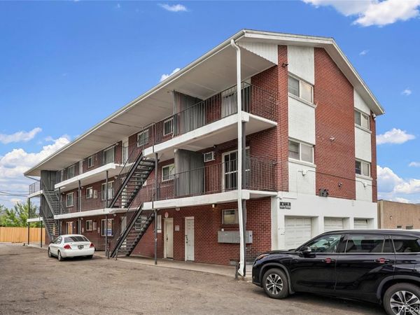 1475 Macon Street , Aurora, CO 80010