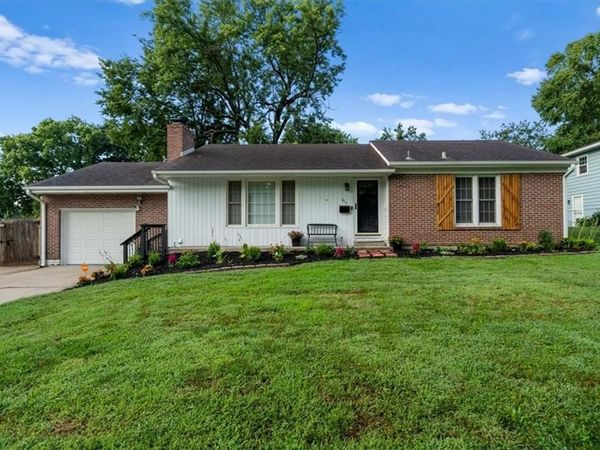 615 Rankin Road, Independence, MO 64055