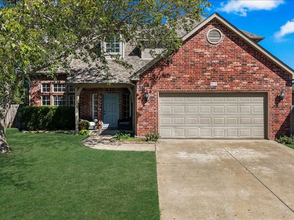 819 N Douglas Street, Jenks, OK 74037