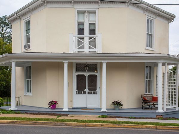 271 S LIBERTY ST, HARRISONBURG, VA 22801