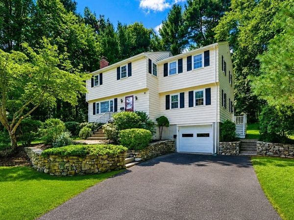 7 Cheryl Dr, Foxboro, MA 02035