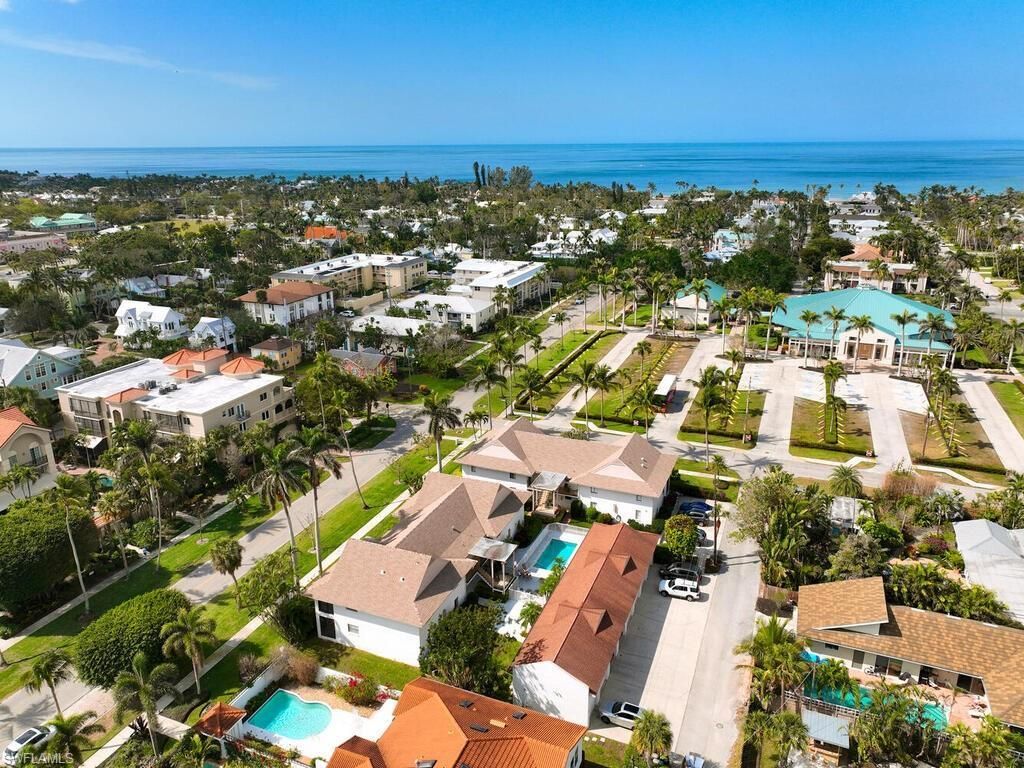 415 10th Ave S, Unit 7, Naples, FL 34102 Photo
