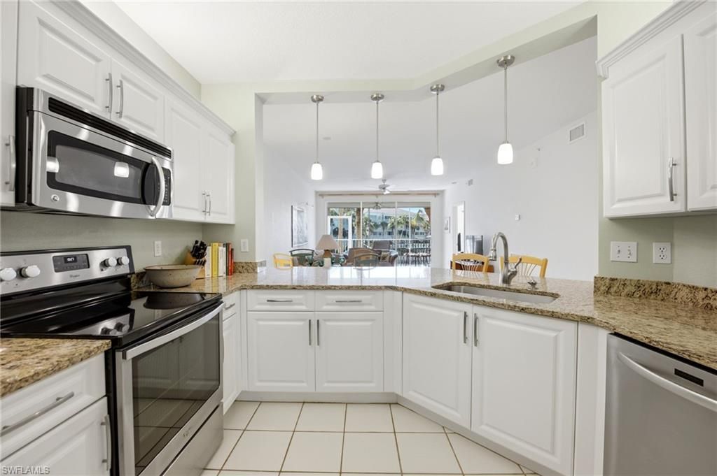 7638 Pebble Creek Cir, Unit 102, Naples, FL 34108 Photo