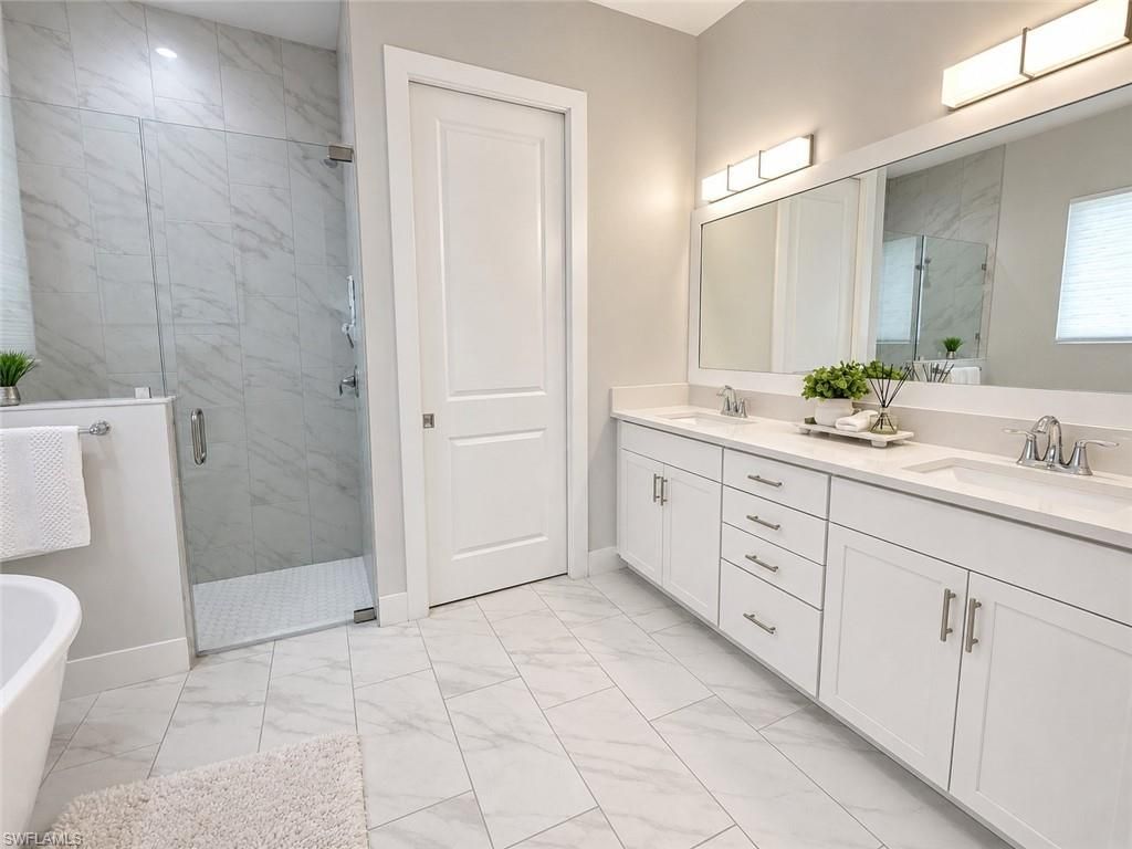 3754 Sapphire Cove Cir, Naples, FL 34114 Photo