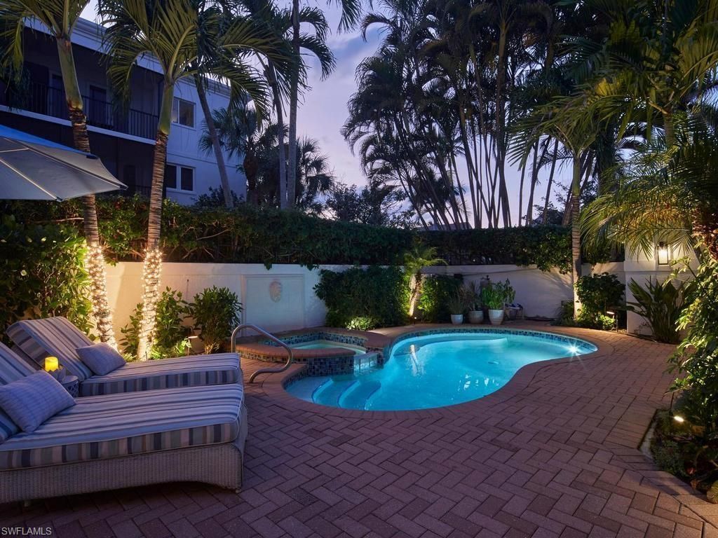 430 10th Ave S, Unit 305, Naples, FL 34102 Photo