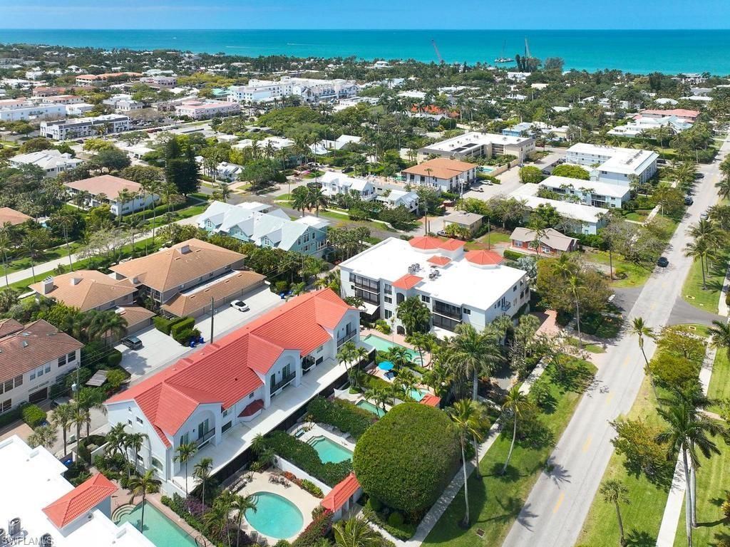 430 10th Ave S, Unit 305, Naples, FL 34102 Photo