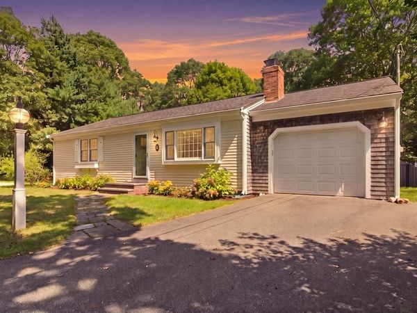 48 Audubon Cir, Barnstable, MA 02632