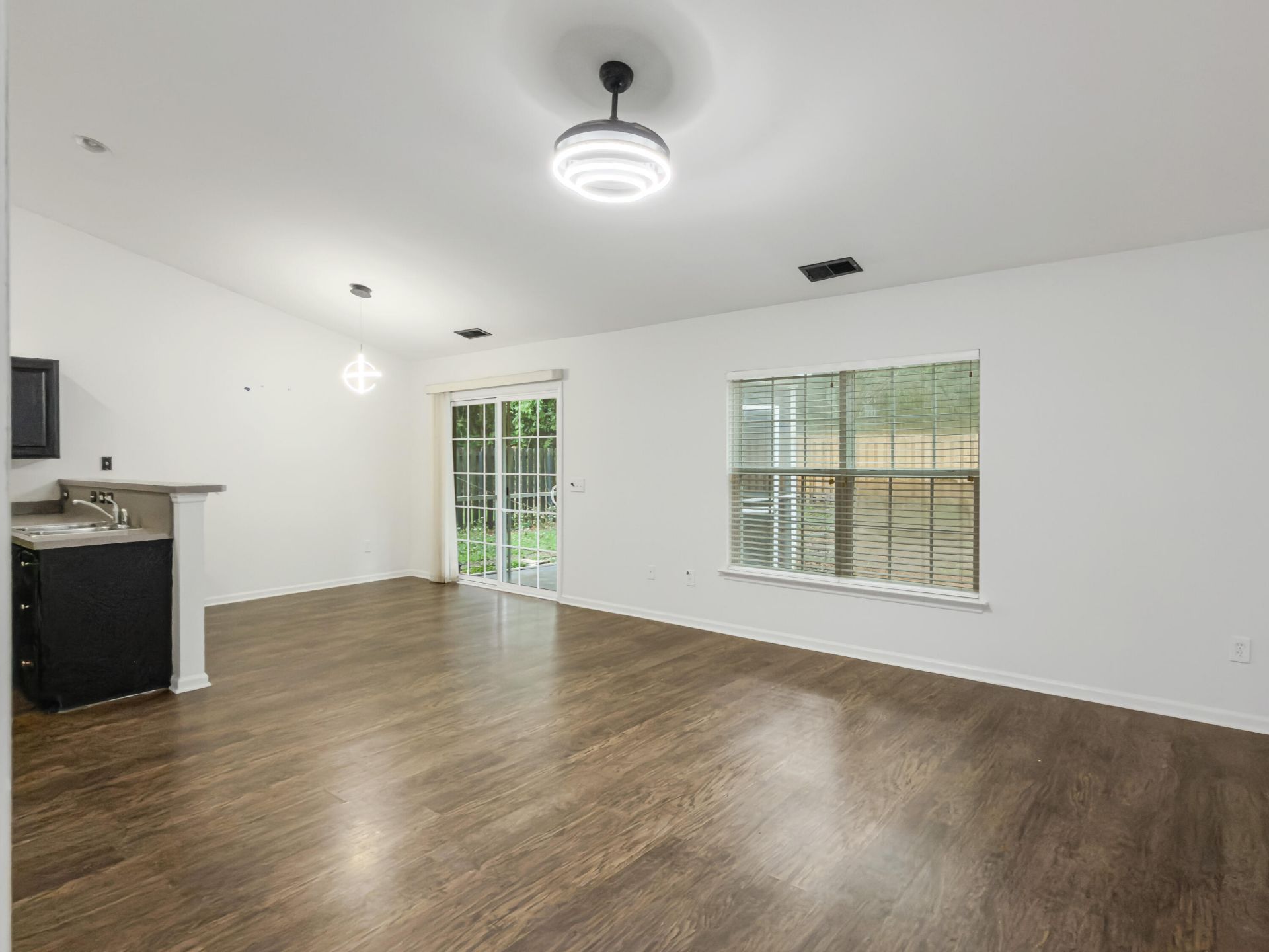 5024 Blair Road Photo 24