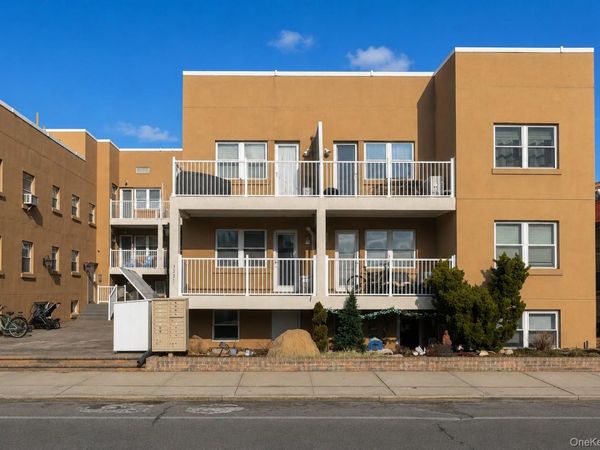 251 W Broadway , Unit 210, Long Beach, NY 11561