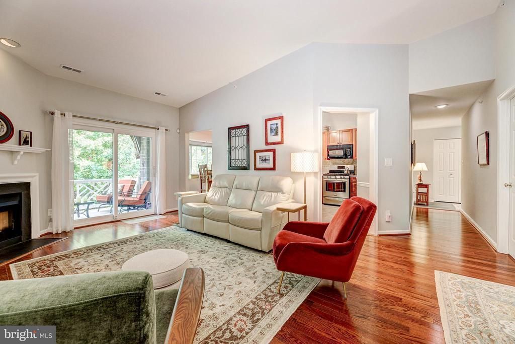 14 Bandon Court, Unit 302, Lutherville Timonium, MD 21093 Main Photo