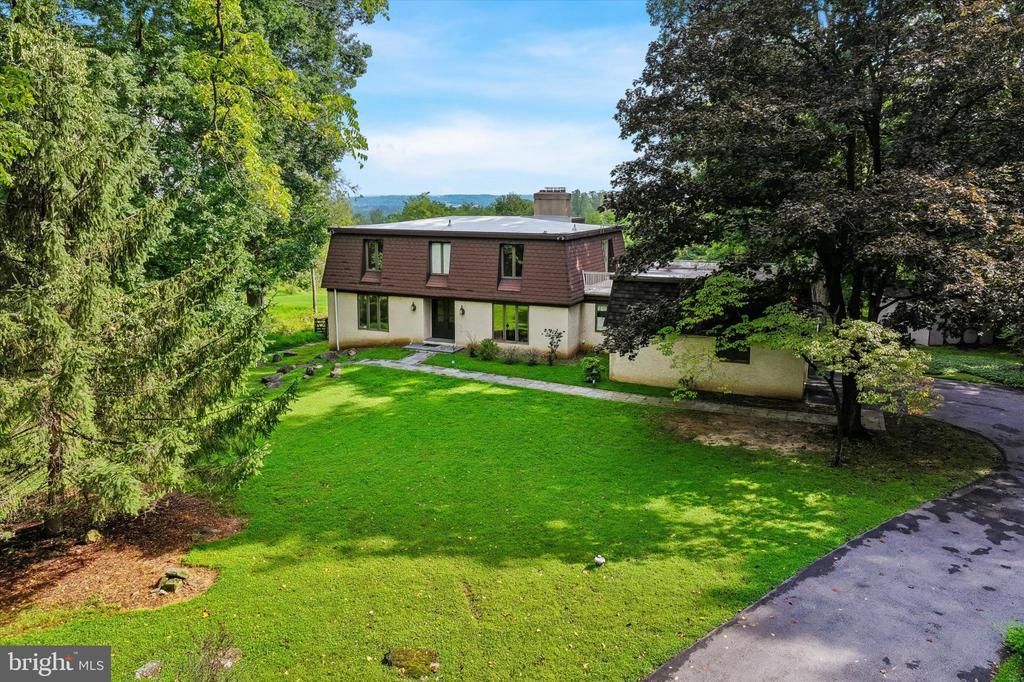 1132 TINKERHILL LANE, MALVERN, PA 19355
