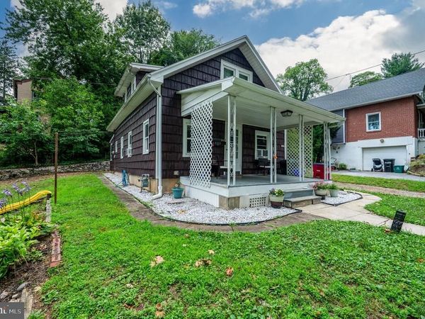 404 SEIBERTS COURT, READING, PA 19609