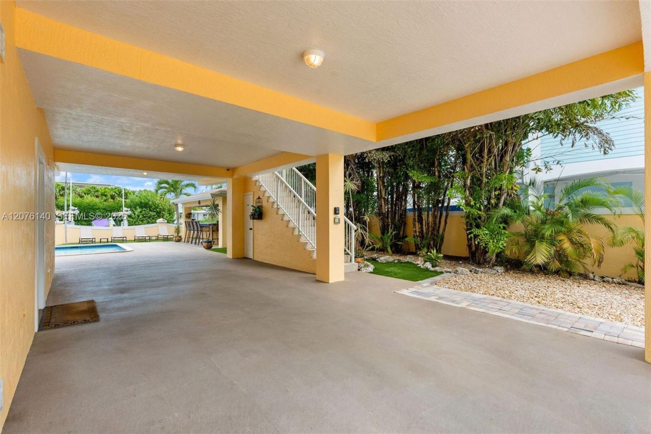 984 Shaw Dr , Key Largo, FL 33037 Photo