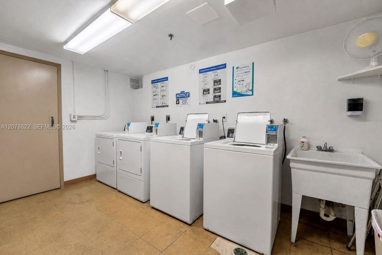 3850 Washington St , Unit 314, Hollywood, FL 33021 Photo