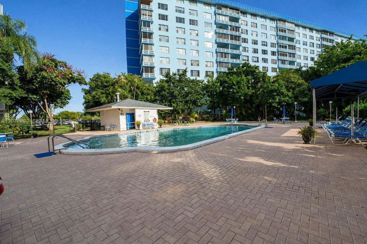 3850 Washington St , Unit 314, Hollywood, FL 33021 Photo