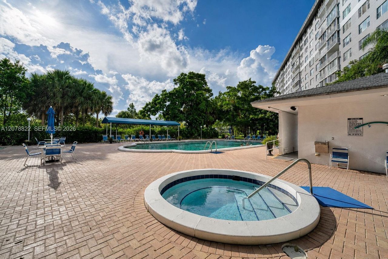 3850 Washington St , Unit 314, Hollywood, FL 33021 Photo