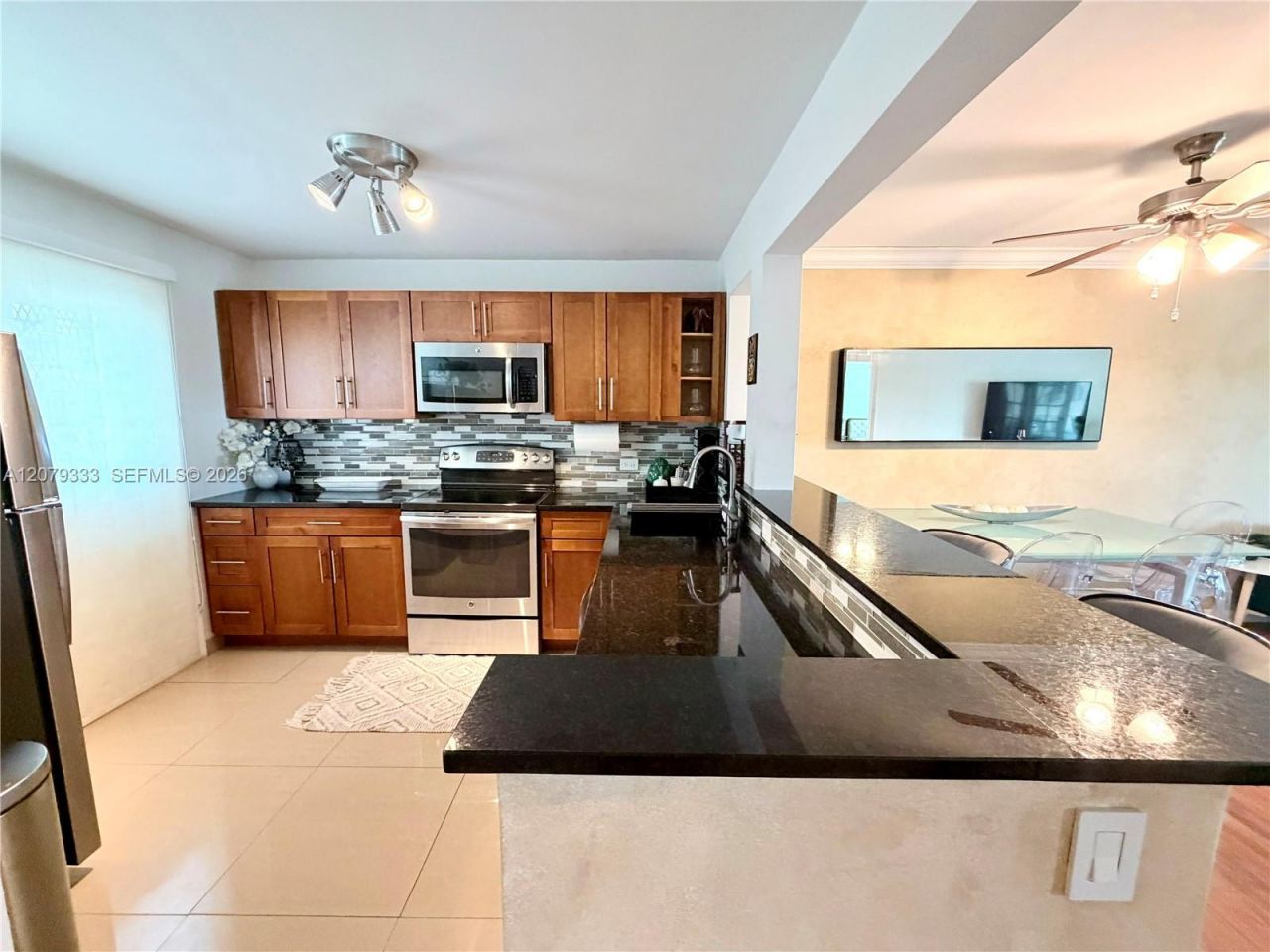 445 NE 195th St , Unit 430, Miami, FL 33179 Photo