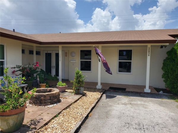 16630 SW 102nd Pl , Miami, FL 33157
