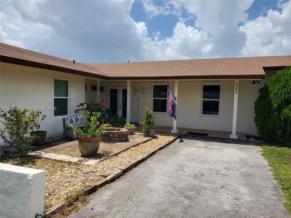 16630 SW 102nd Pl , Miami, FL 33157