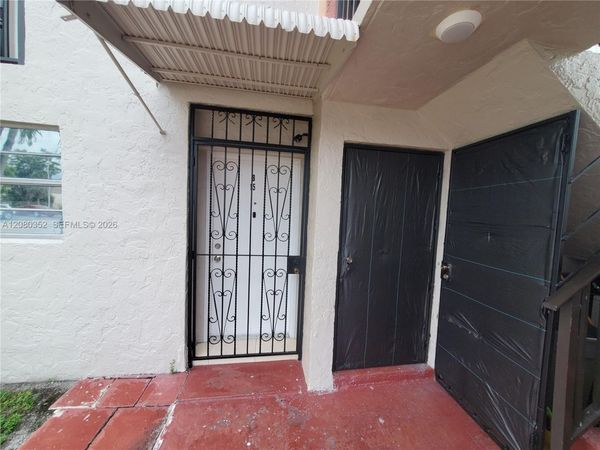6600 W 2nd Ct , Unit 15, Hialeah, FL 33012