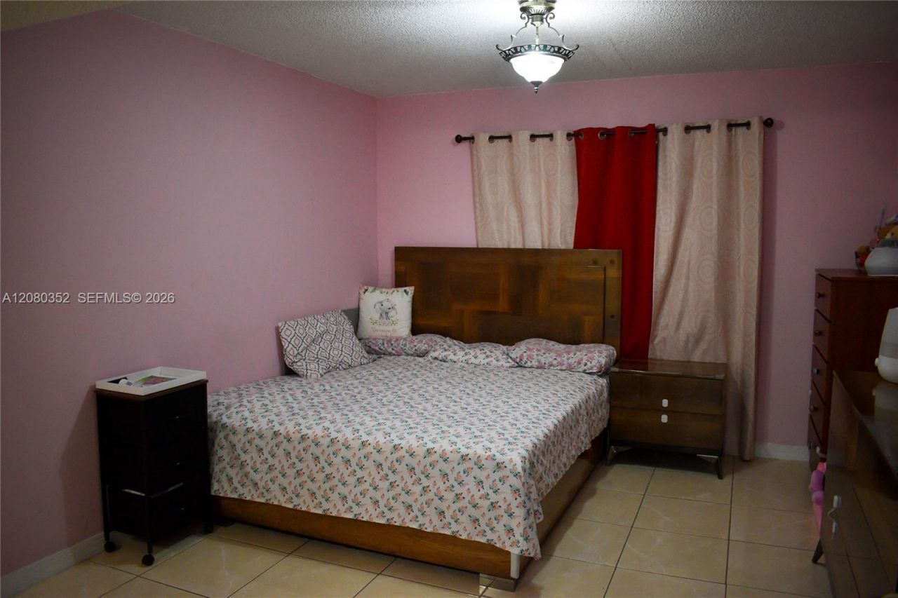 6600 W 2nd Ct , Unit 15, Hialeah, FL 33012 Photo