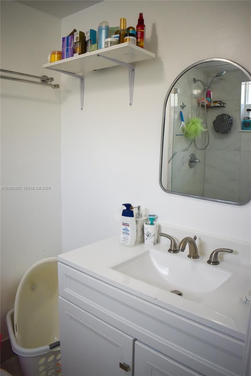 6600 W 2nd Ct , Unit 15, Hialeah, FL 33012 Photo